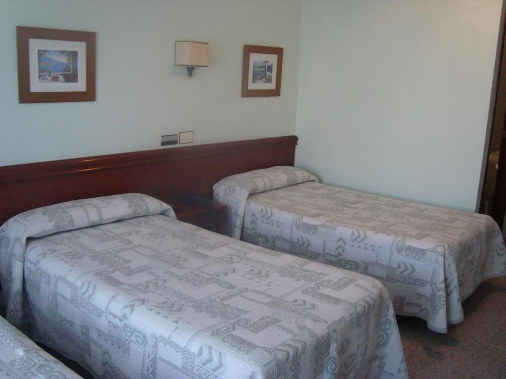 Hotel Avenida Gijón Kamer foto