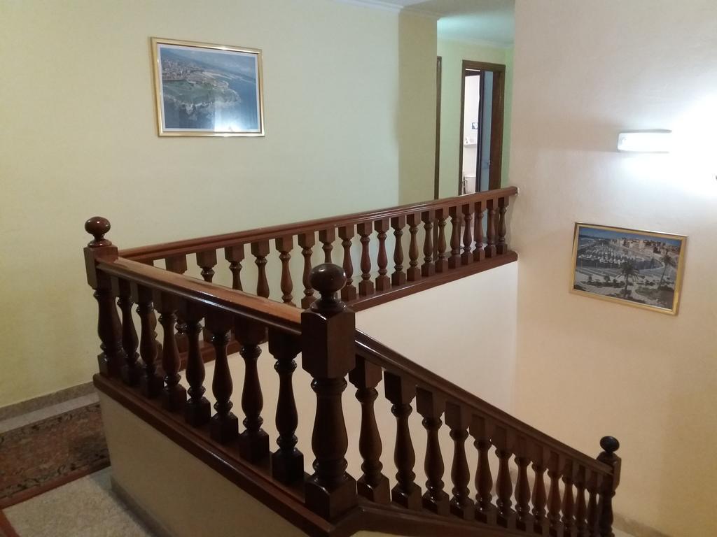 Hotel Avenida Gijón Buitenkant foto
