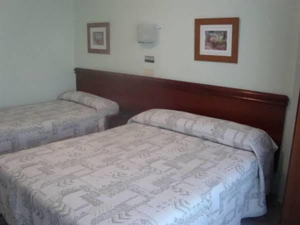 Hotel Avenida Gijón Buitenkant foto