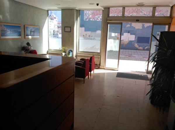 Hotel Avenida Gijón Buitenkant foto